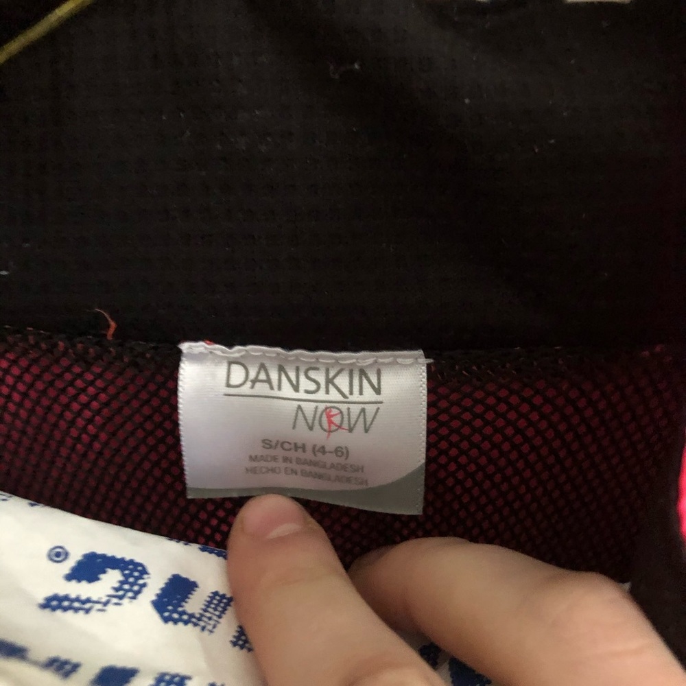 Pink windbreaker - Picture 2 of 2